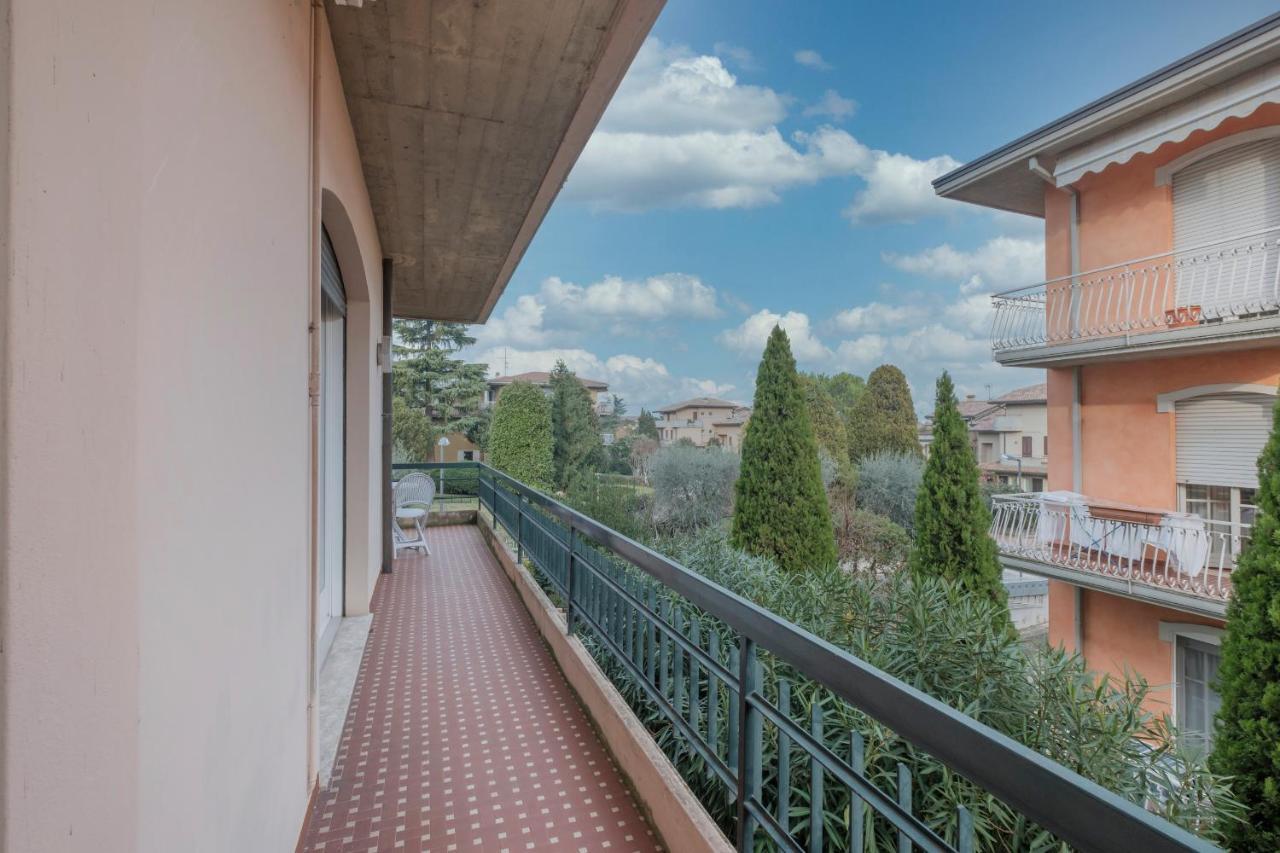 Aura Home Sirmione - 2 Bedrooms Apartment Eksteriør bilde