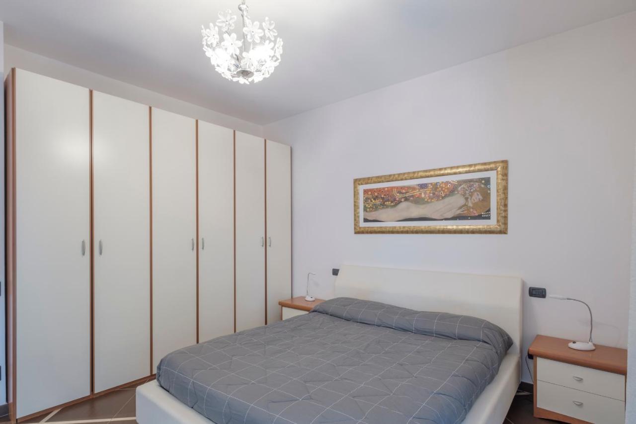 Aura Home Sirmione - 2 Bedrooms Apartment Eksteriør bilde