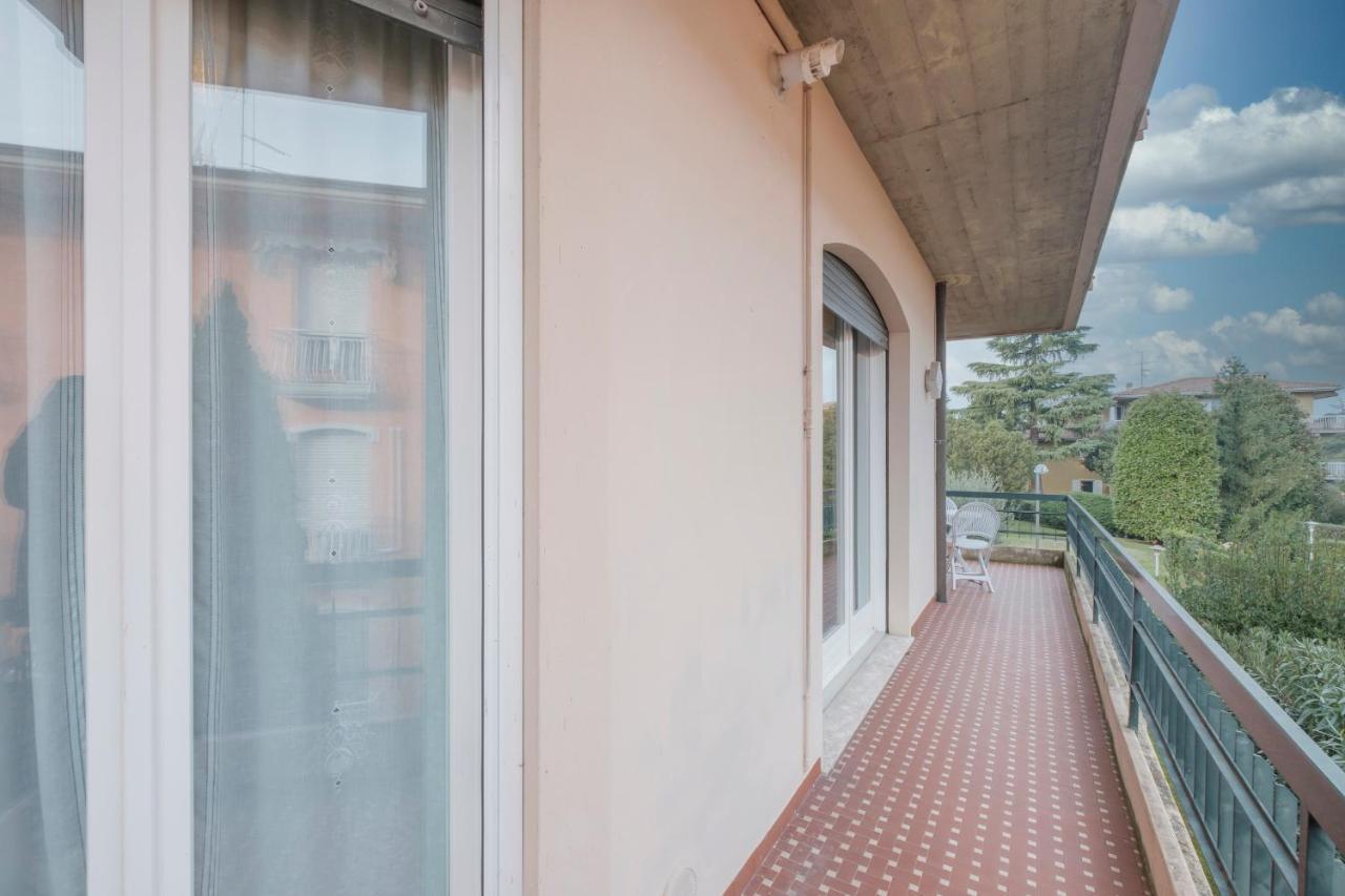Aura Home Sirmione - 2 Bedrooms Apartment Eksteriør bilde