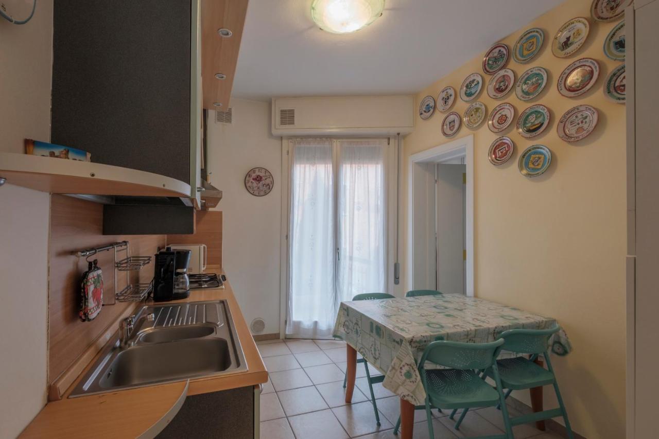 Aura Home Sirmione - 2 Bedrooms Apartment Eksteriør bilde